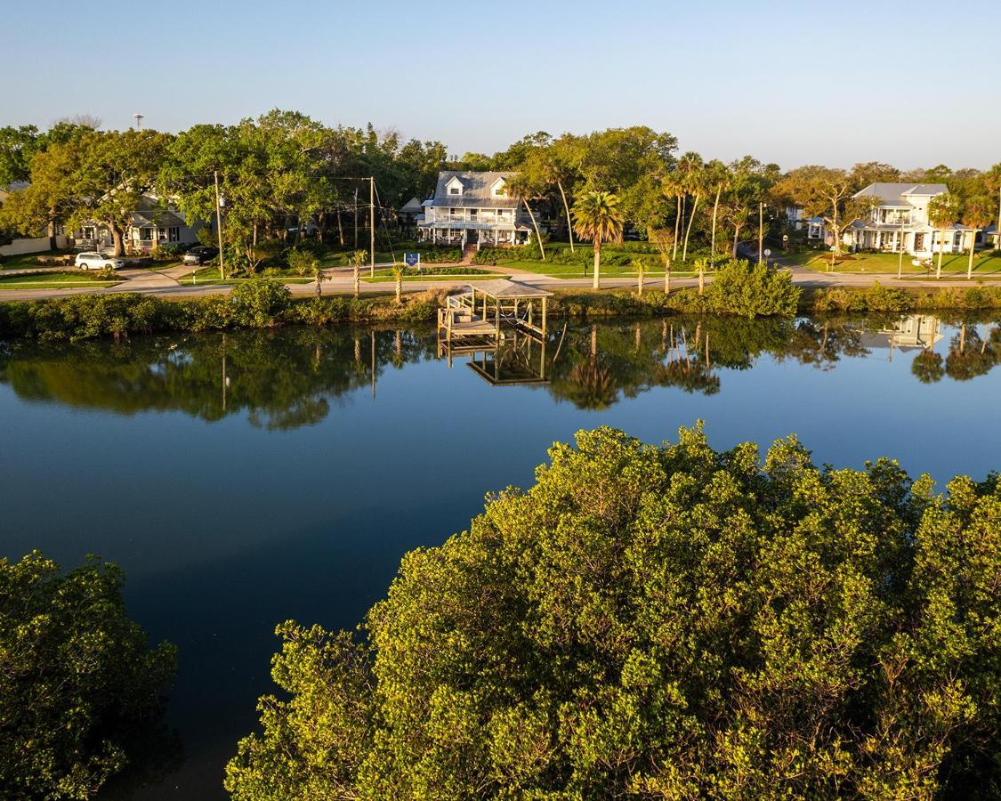 Victoria 1883 Bed & Breakfast New Smyrna Beach Bagian luar foto